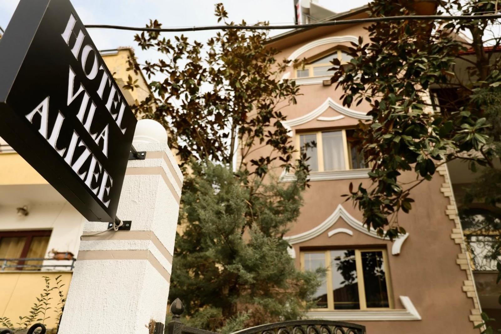 Vila Alizee Hotel Tirana Eksteriør billede